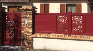 Lazer
Clôtures aluminium design et originales avec motifs au choix, réalisées par découpe laser